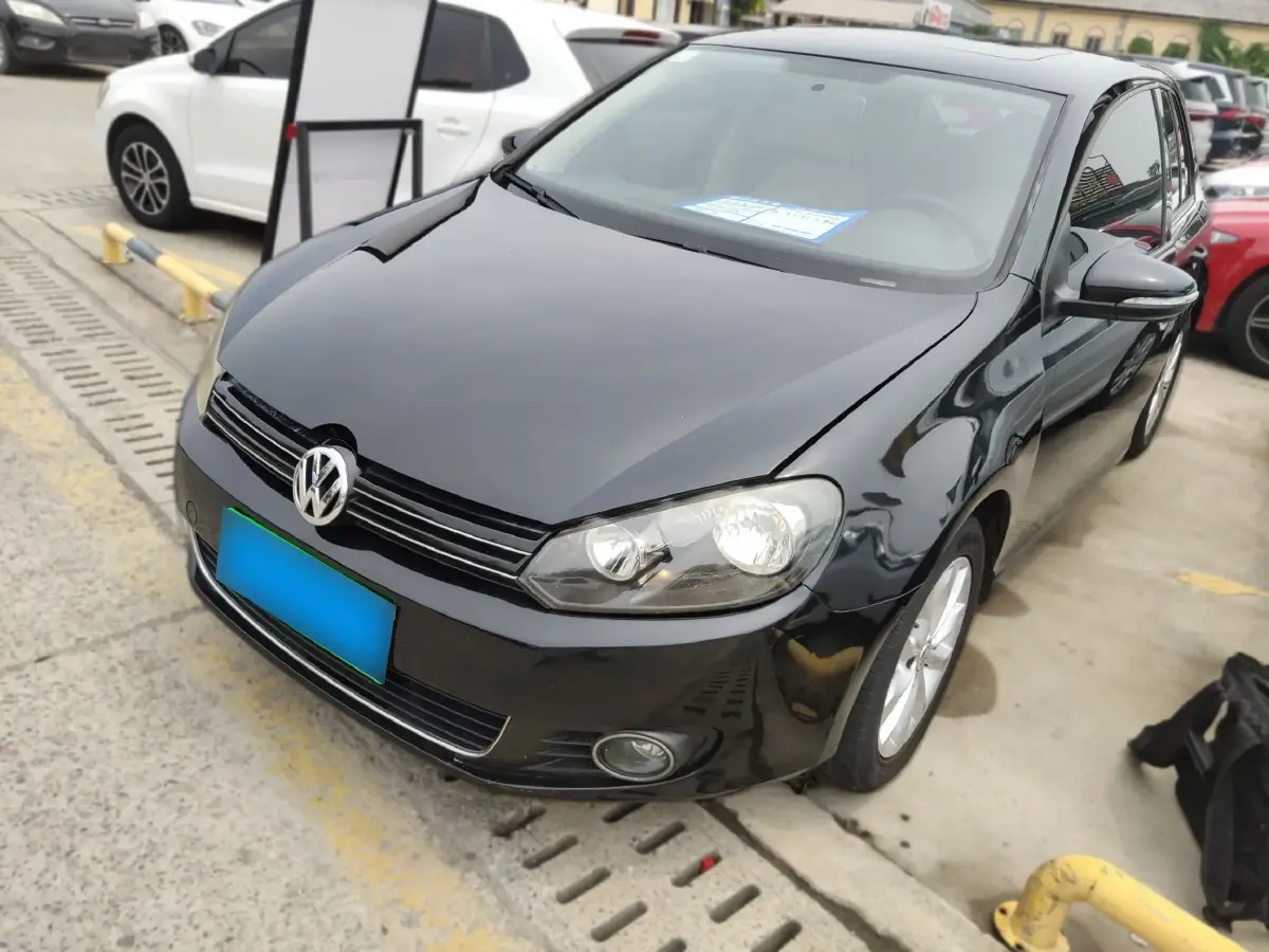 2011 Volkswagen Golf 1.6L 105HP L4 7DCT