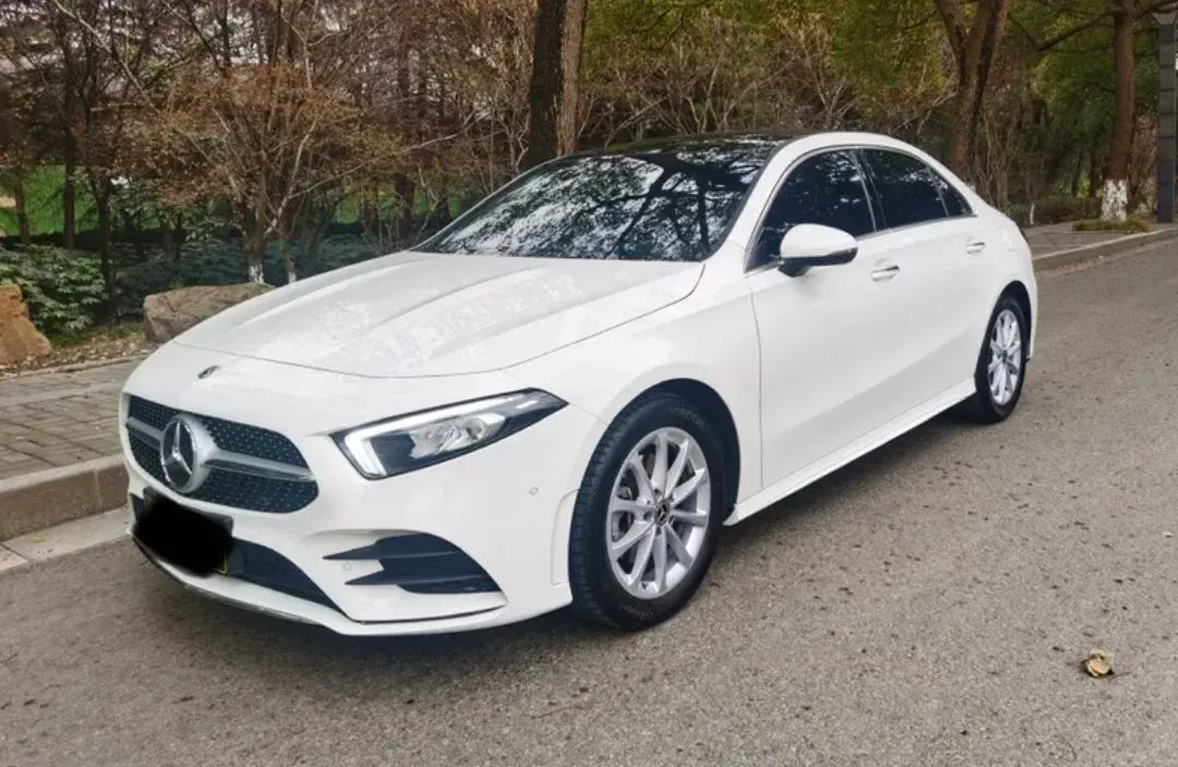 2020 Mercedes-Benz A Class 1.3T 163HP L4 7DCT