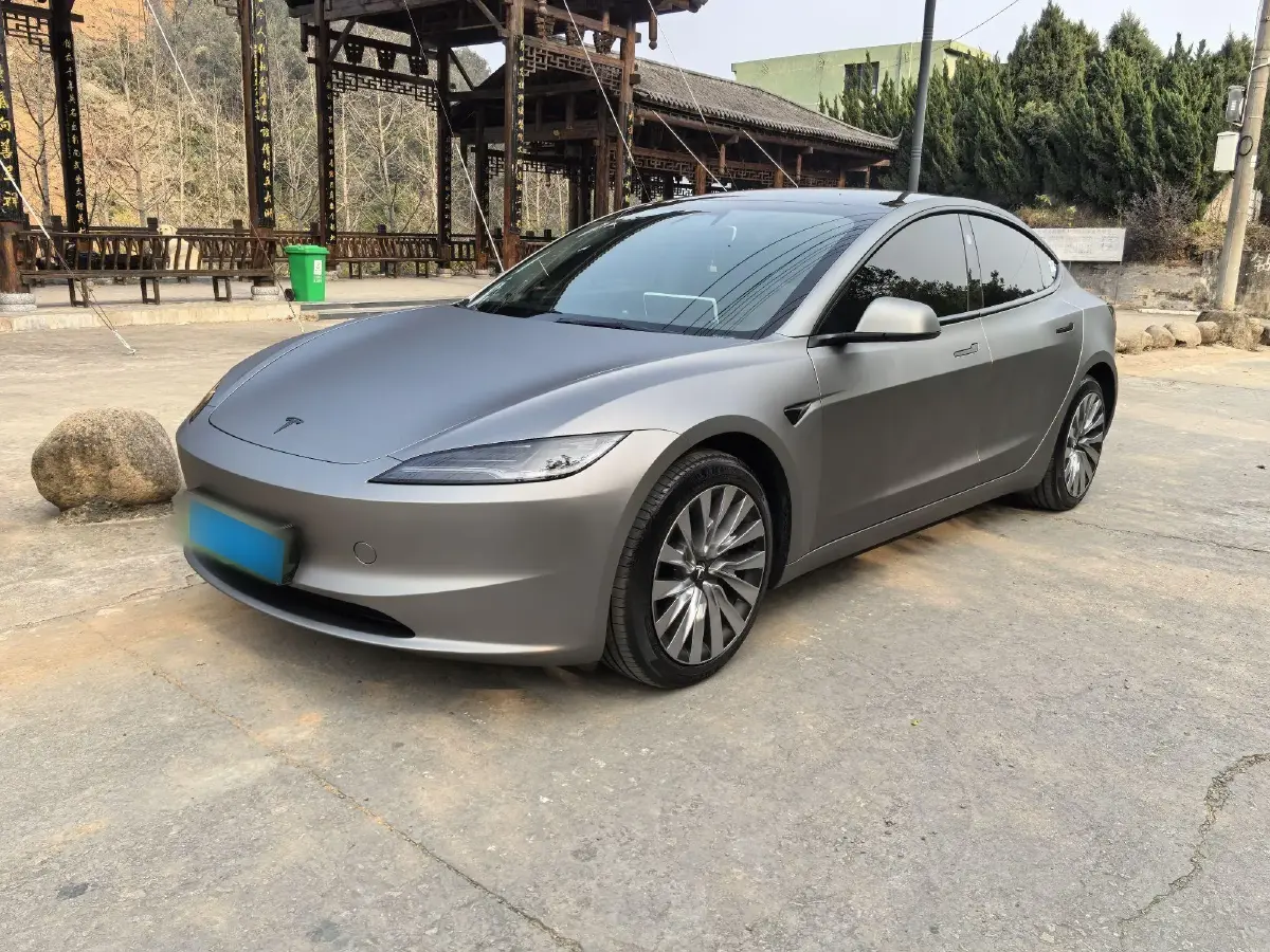 2023 Tesla Model 3 BEV 60KWH