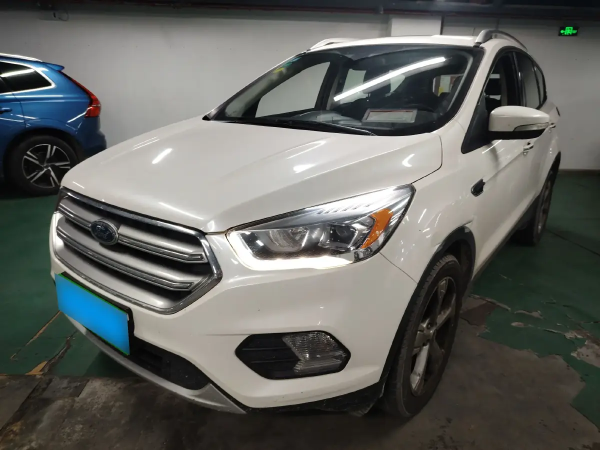 2017 Ford Kuga 2.0T 245HP L4 6AT