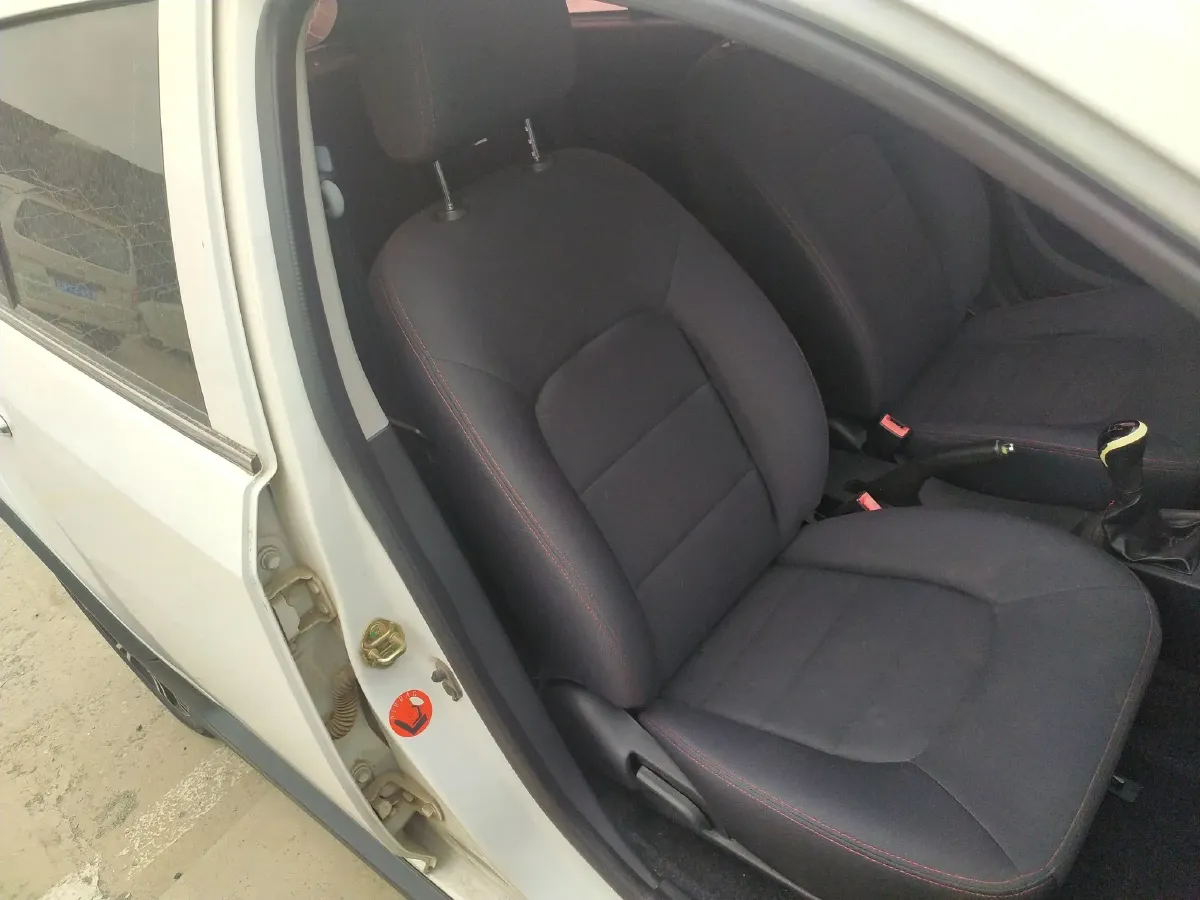 2014 Geely KingKong 1.5L 102HP L4 5MT,autocango,china used car exporter,china ev exporter,chinese used car exporter,chinese used ev exporter