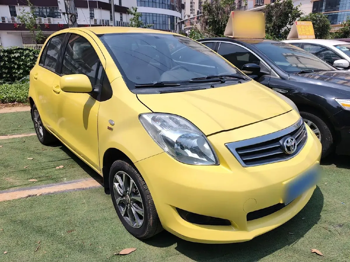 2011 Toyota Yaris 1.6L 118HP L4 4AT,autocango,china used car exporter,china ev exporter,chinese used car exporter,chinese used ev exporter