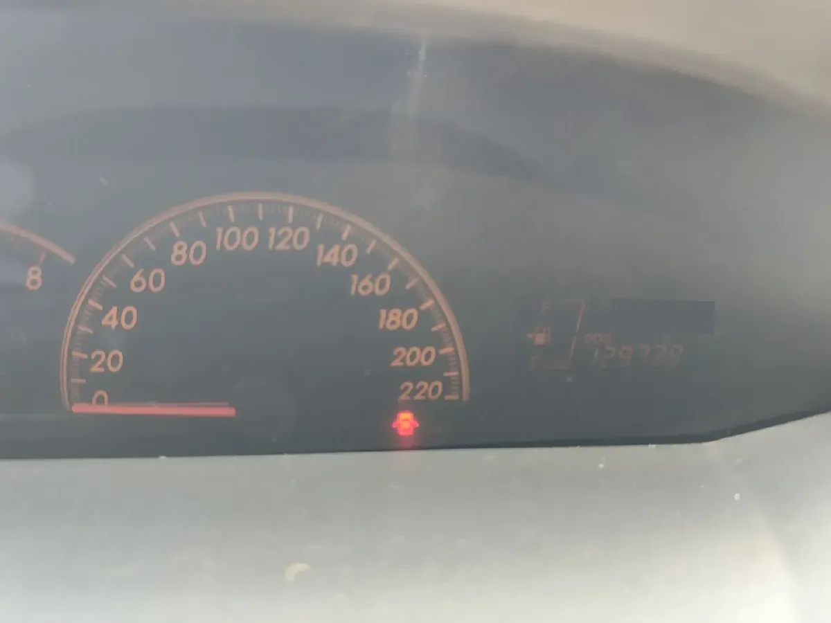 2011 Toyota Yaris 1.6L 118HP L4 4AT,autocango,china used car exporter,china ev exporter,chinese used car exporter,chinese used ev exporter