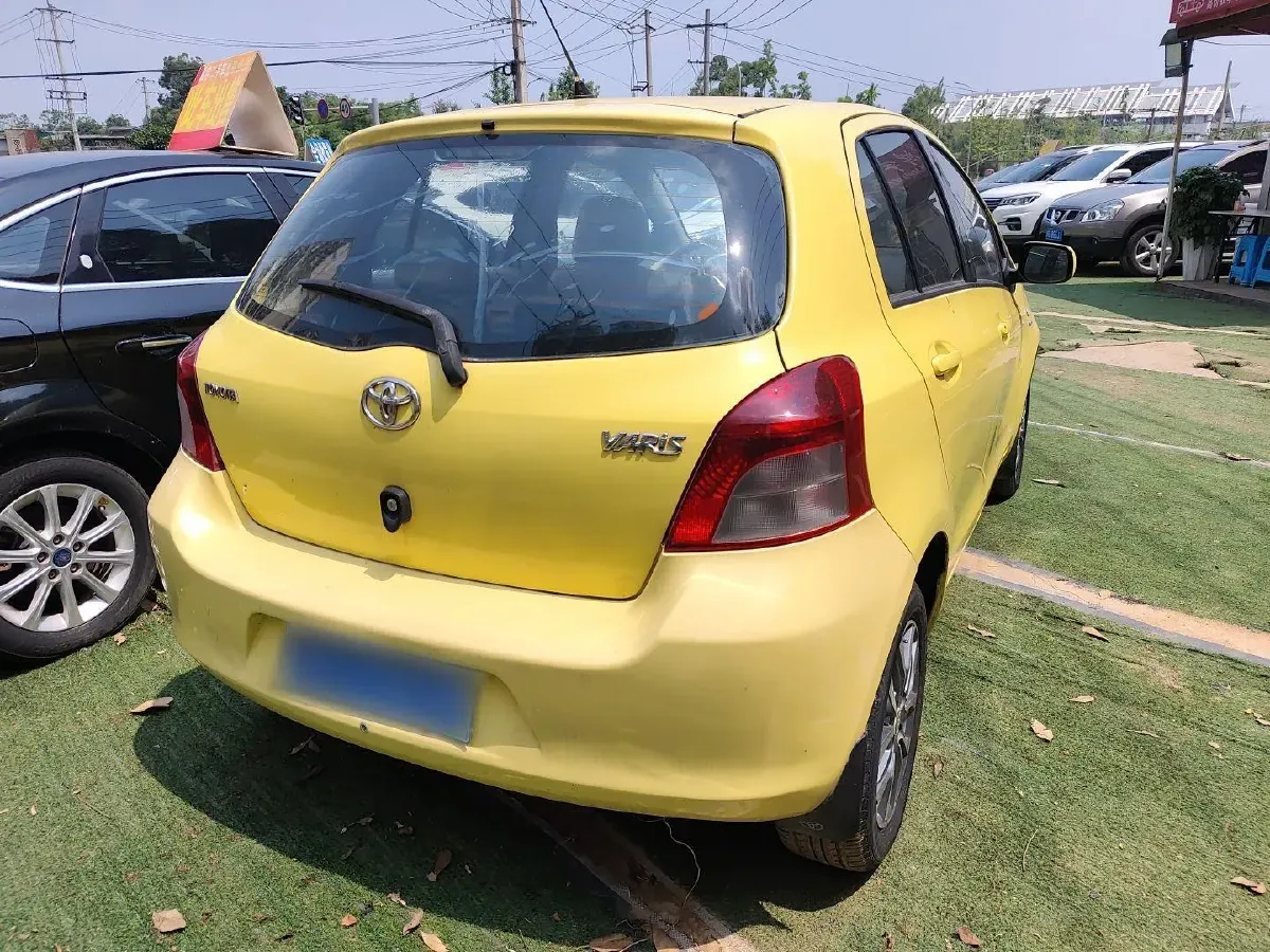 2011 Toyota Yaris 1.6L 118HP L4 4AT,autocango,china used car exporter,china ev exporter,chinese used car exporter,chinese used ev exporter