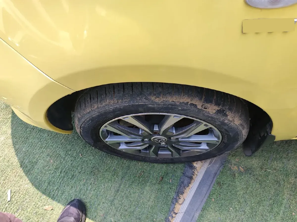 2011 Toyota Yaris 1.6L 118HP L4 4AT,autocango,china used car exporter,china ev exporter,chinese used car exporter,chinese used ev exporter