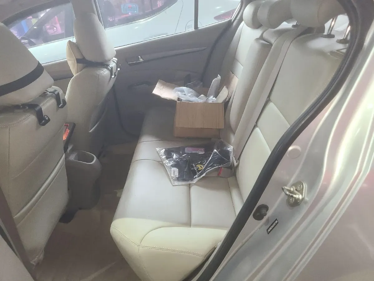 2012 Honda City Classic 1.5L 120HP L4 5MT,autocango,china used car exporter,china ev exporter,chinese used car exporter,chinese used ev exporter