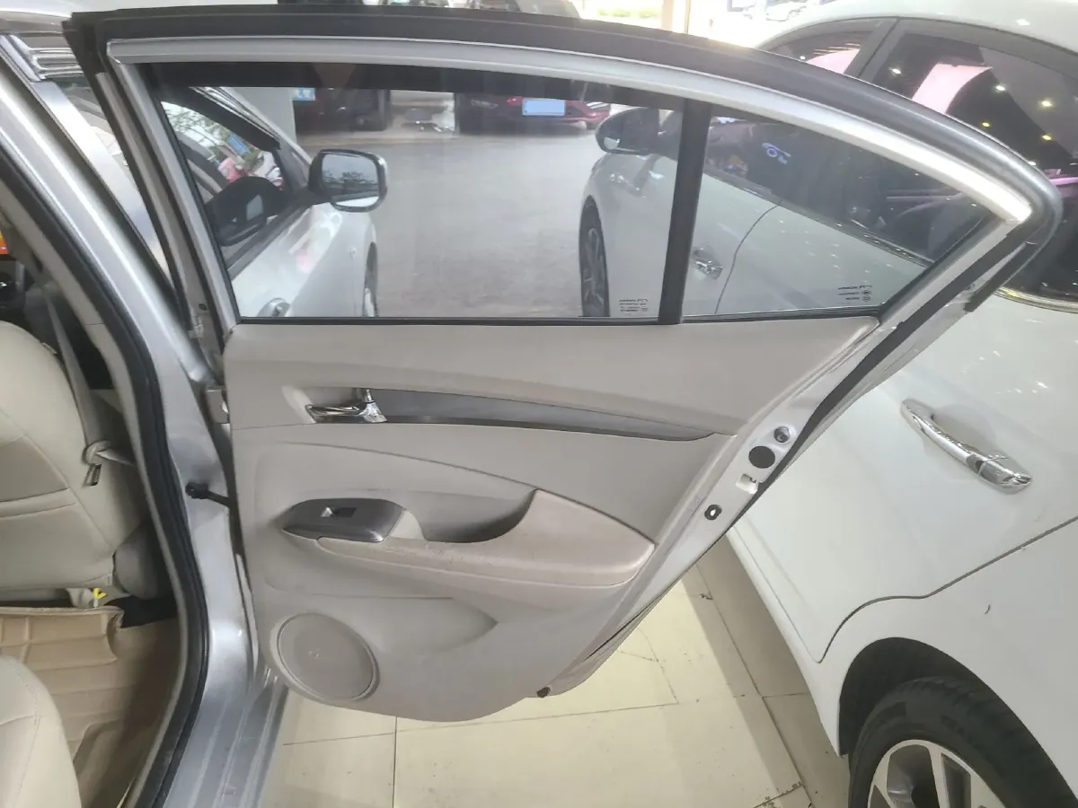 2012 Honda City Classic 1.5L 120HP L4 5MT,autocango,china used car exporter,china ev exporter,chinese used car exporter,chinese used ev exporter