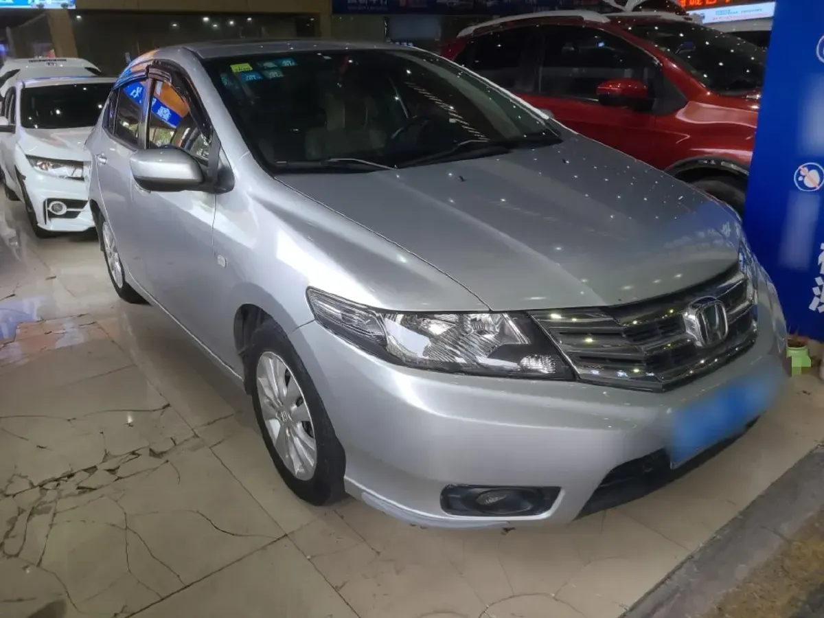 2012 Honda City Classic 1.5L 120HP L4 5MT,autocango,china used car exporter,china ev exporter,chinese used car exporter,chinese used ev exporter