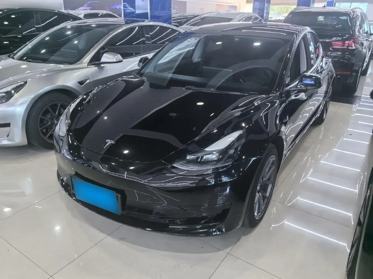 2022 Tesla Model 3 BEV 60KWH