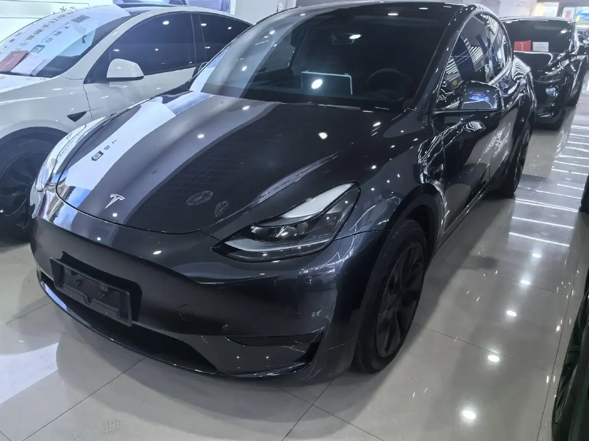 2024 Tesla Model Y BEV 60KWH