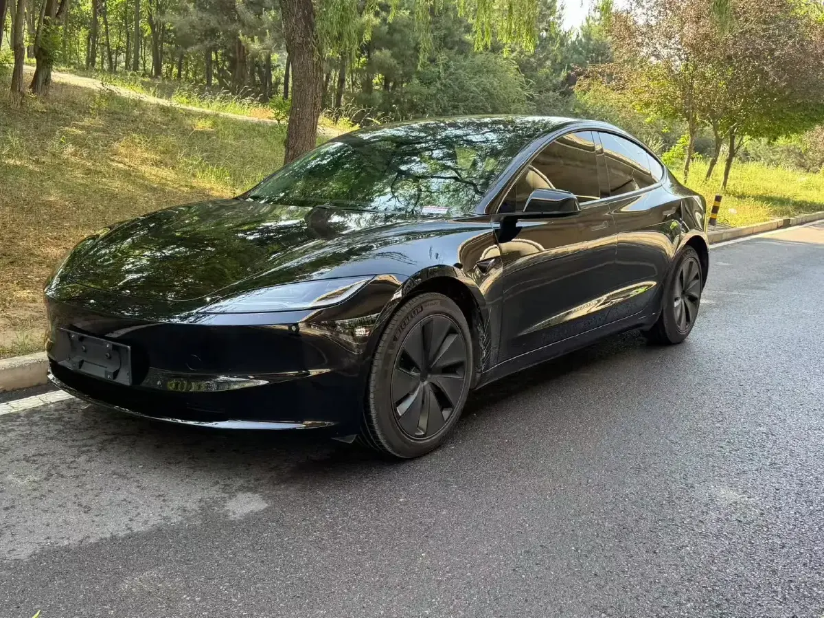 2023 Tesla Model 3 BEV 60KWH