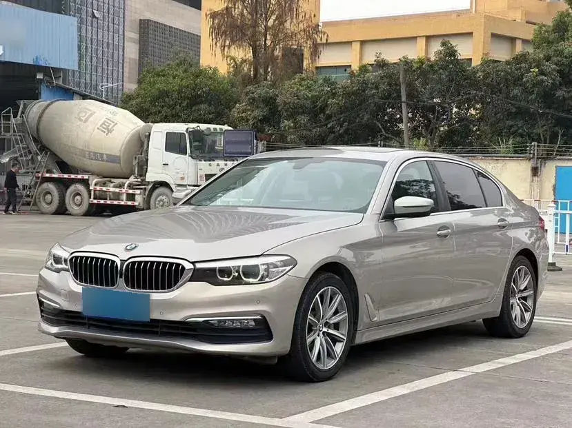2018 BMW 5 Series 2.0T 224HP L4 8AT
