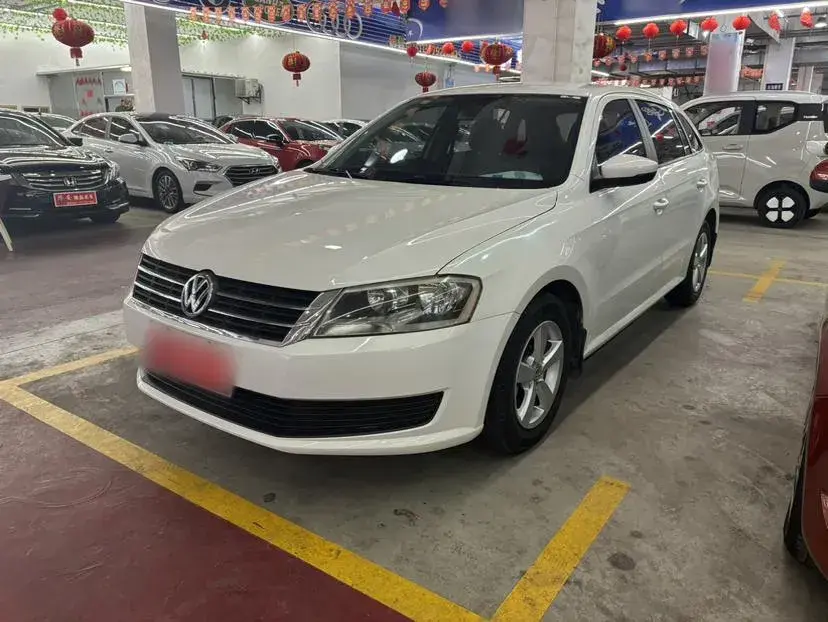 2013 Volkswagen Gran Lavida 1.6L 110HP L4 6AT