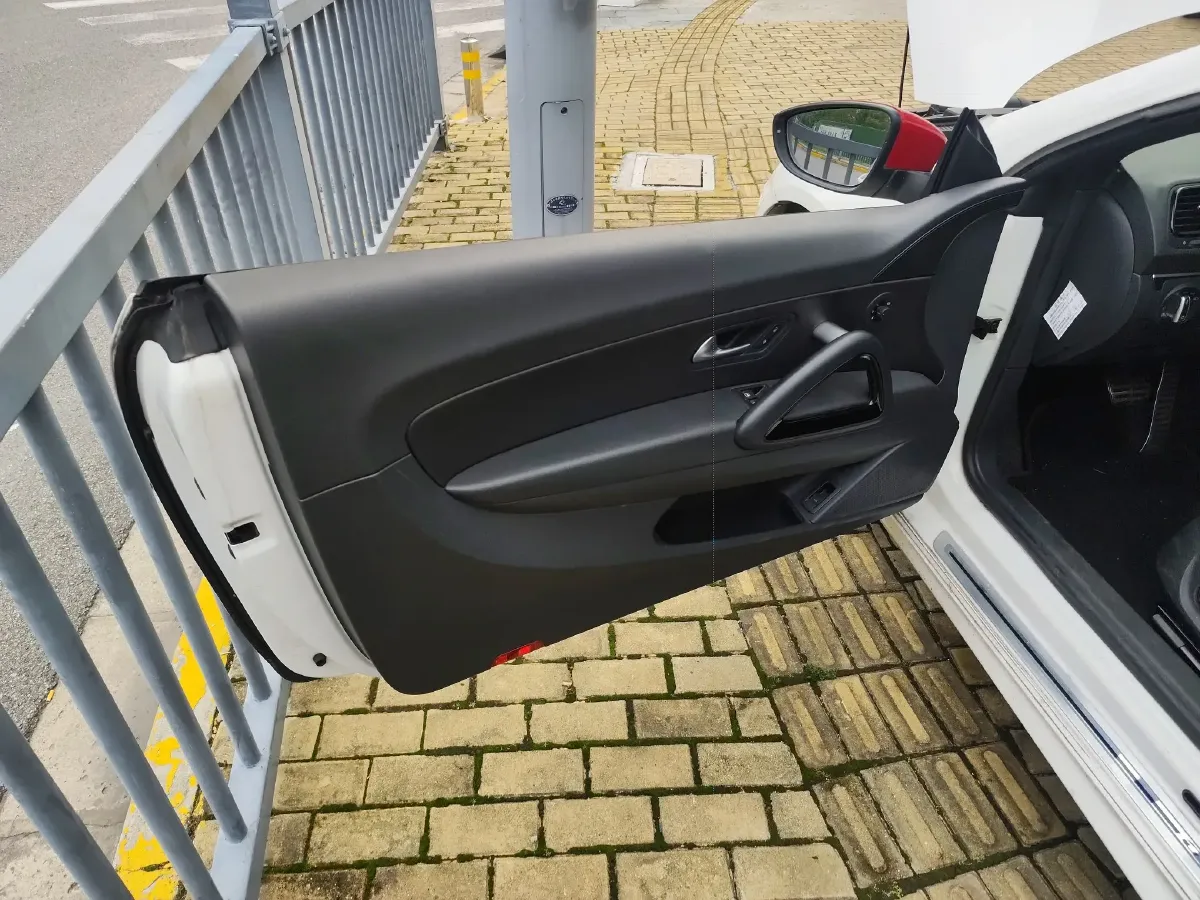 2011 Volkswagen Scirocco 2.0T 211HP L4 6DCT,autocango,china used car exporter,china ev exporter,chinese used car exporter,chinese used ev exporter