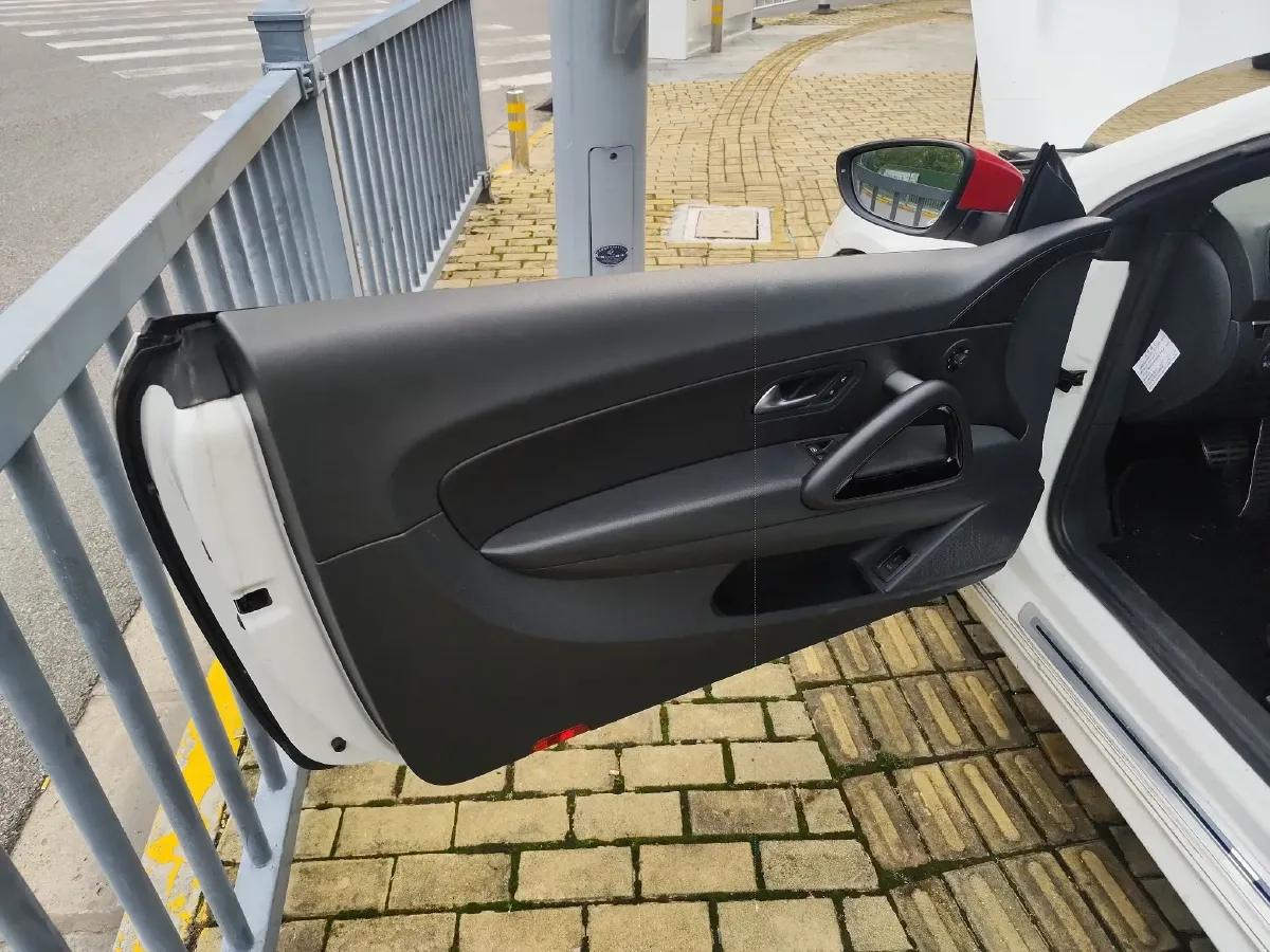 2011 Volkswagen Scirocco 2.0T 211HP L4 6DCT,autocango,china used car exporter,china ev exporter,chinese used car exporter,chinese used ev exporter