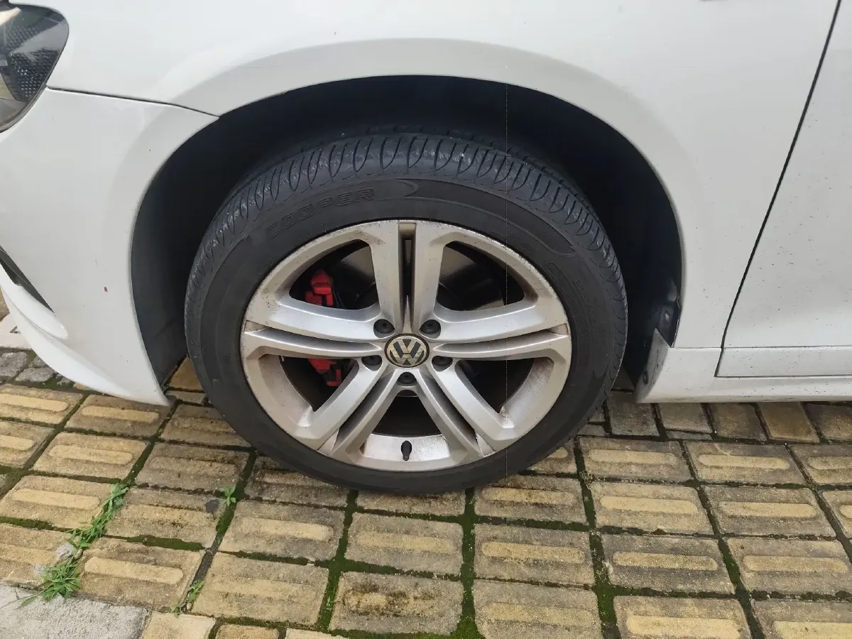 2011 Volkswagen Scirocco 2.0T 211HP L4 6DCT,autocango,china used car exporter,china ev exporter,chinese used car exporter,chinese used ev exporter