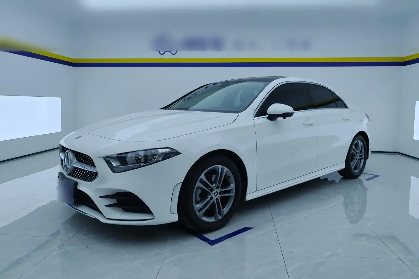 2022 Mercedes-Benz A Class 1.3T 136HP L4 7DCT