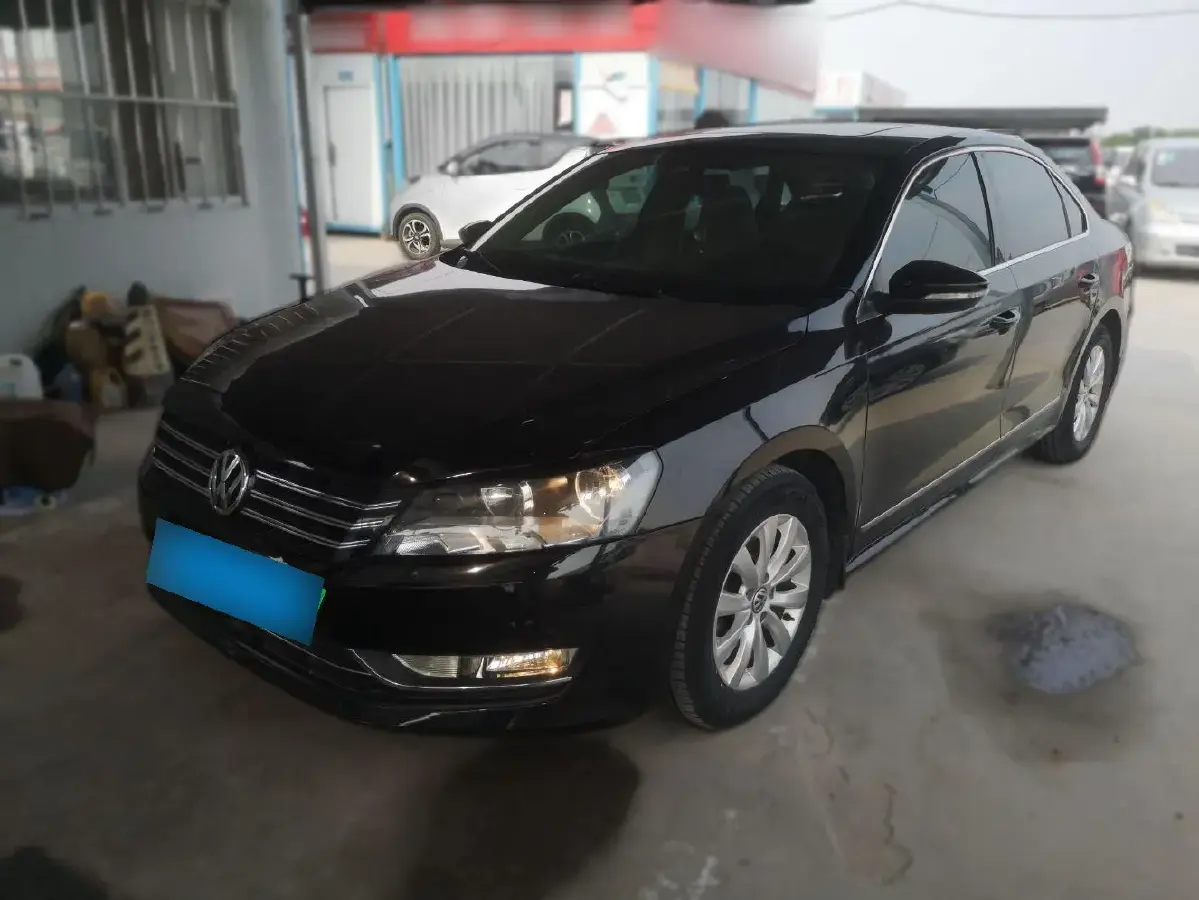 2013 Volkswagen Passat 1.8T 160HP L4 7DCT