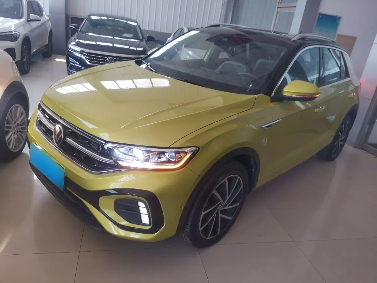 2023 Volkswagen T-Roc 1.5T 160HP L4 7DCT