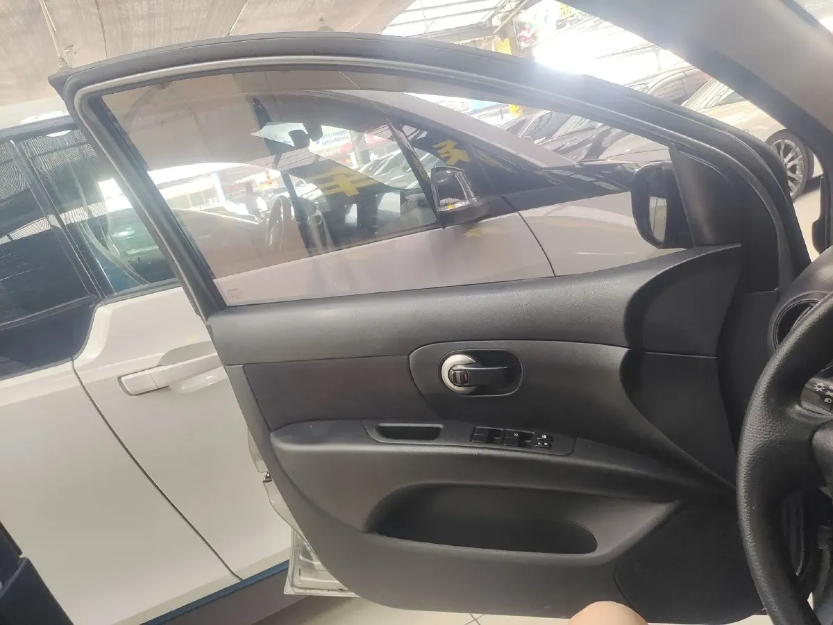 2015 Nissan Livina 1.6L 124HP L4 CVT,autocango,china used car exporter,china ev exporter,chinese used car exporter,chinese used ev exporter