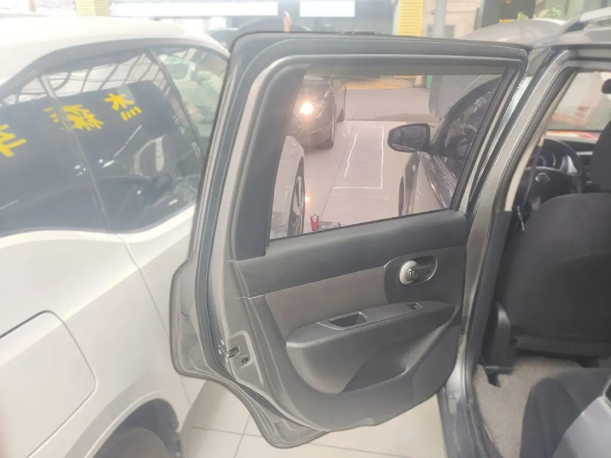 2015 Nissan Livina 1.6L 124HP L4 CVT,autocango,china used car exporter,china ev exporter,chinese used car exporter,chinese used ev exporter