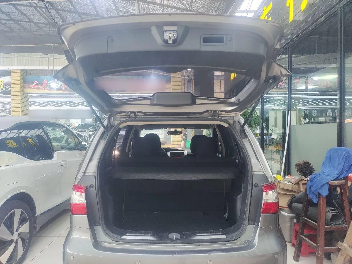 2015 Nissan Livina 1.6L 124HP L4 CVT,autocango,china used car exporter,china ev exporter,chinese used car exporter,chinese used ev exporter
