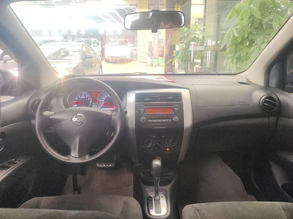 2015 Nissan Livina 1.6L 124HP L4 CVT,autocango,china used car exporter,china ev exporter,chinese used car exporter,chinese used ev exporter