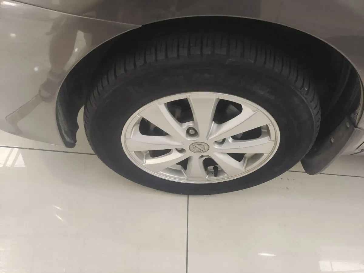 2015 Nissan Livina 1.6L 124HP L4 CVT,autocango,china used car exporter,china ev exporter,chinese used car exporter,chinese used ev exporter