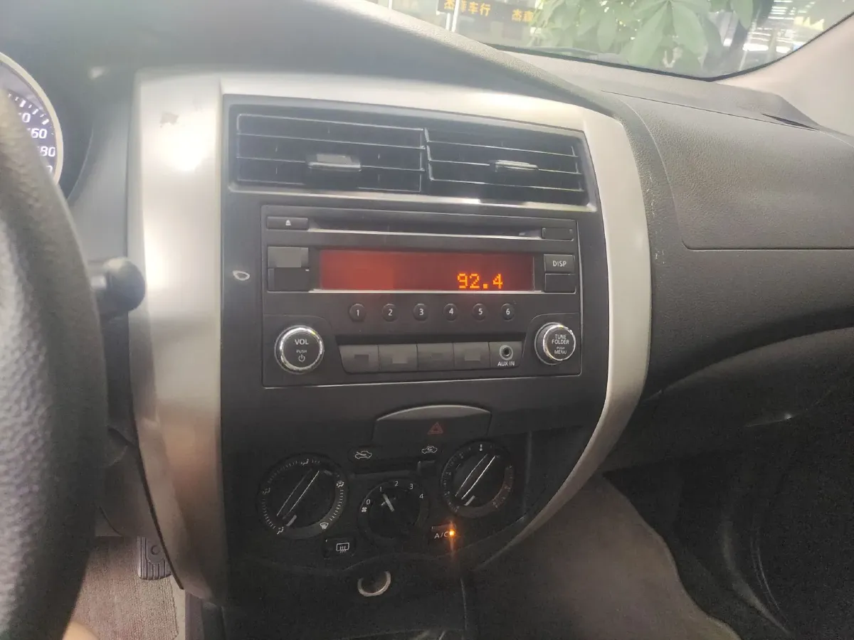 2015 Nissan Livina 1.6L 124HP L4 CVT,autocango,china used car exporter,china ev exporter,chinese used car exporter,chinese used ev exporter