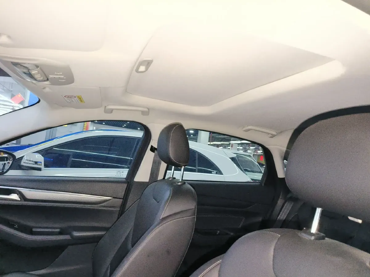 2021 Ford Escort 1.5L 122HP L3 6AT,autocango,china used car exporter,china ev exporter,chinese used car exporter,chinese used ev exporter