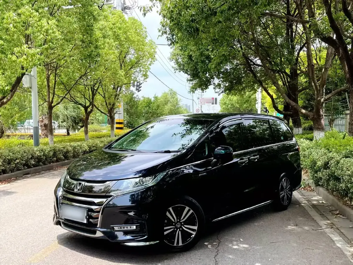 2021 Honda Odyssey 2.0L 146HP L4 E-CVT Hybrid