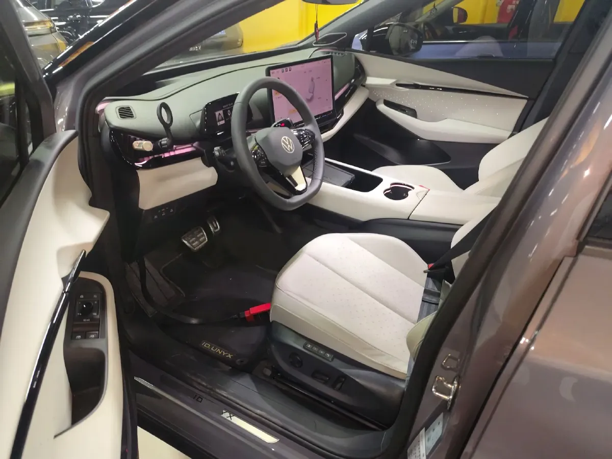 2024 Volkswagen ID.UNYX 06 BEV 82.4KWH,autocango,china used car exporter,china ev exporter,chinese used car exporter,chinese used ev exporter