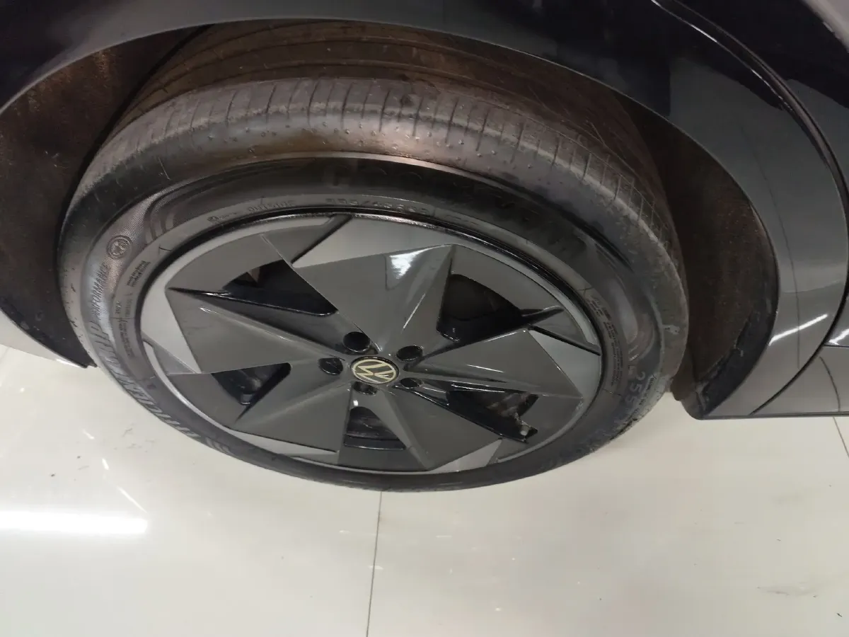 2024 Volkswagen ID.UNYX 06 BEV 82.4KWH,autocango,china used car exporter,china ev exporter,chinese used car exporter,chinese used ev exporter