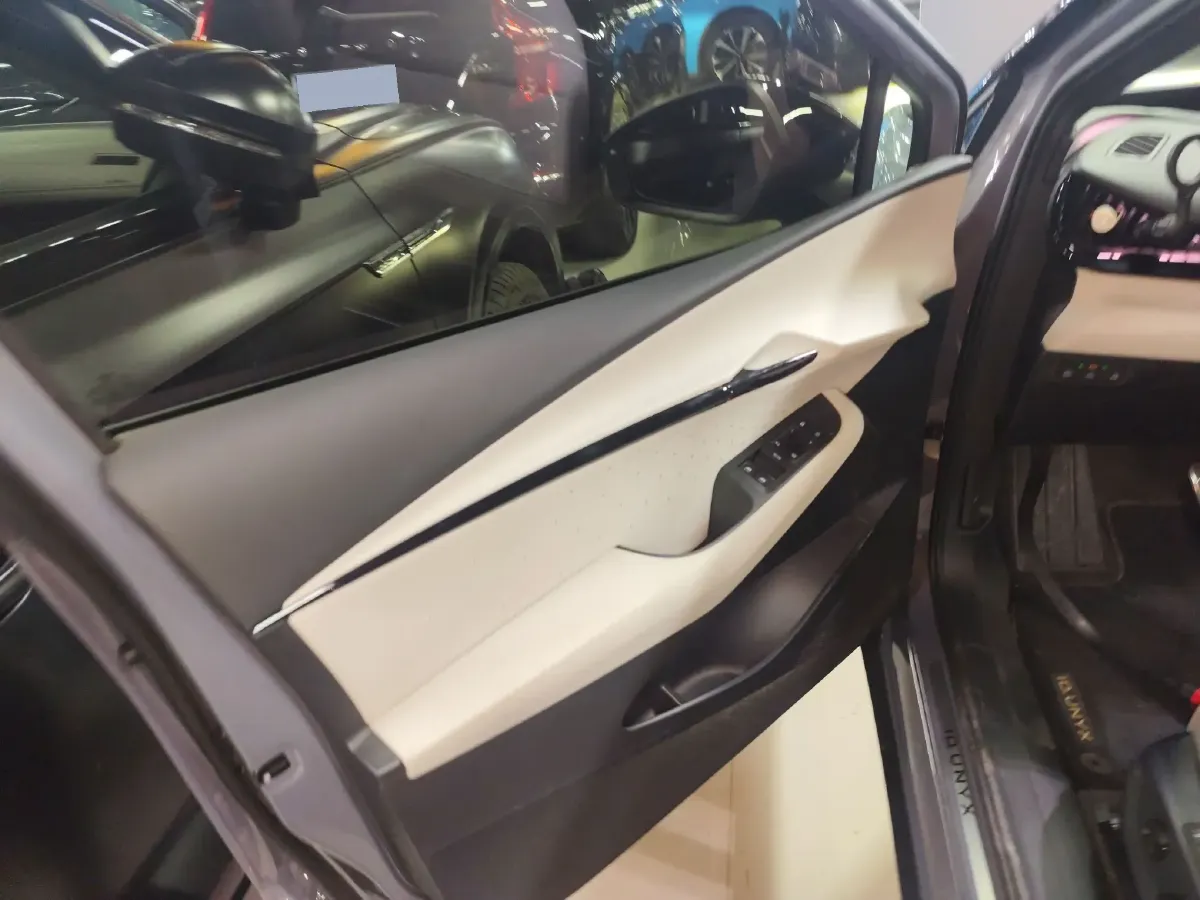 2024 Volkswagen ID.UNYX 06 BEV 82.4KWH,autocango,china used car exporter,china ev exporter,chinese used car exporter,chinese used ev exporter