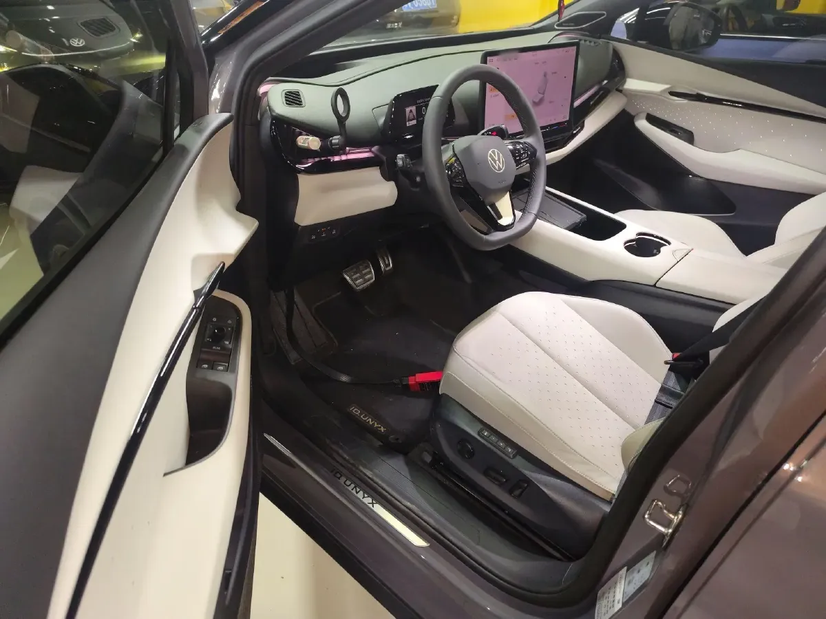 2024 Volkswagen ID.UNYX 06 BEV 82.4KWH,autocango,china used car exporter,china ev exporter,chinese used car exporter,chinese used ev exporter