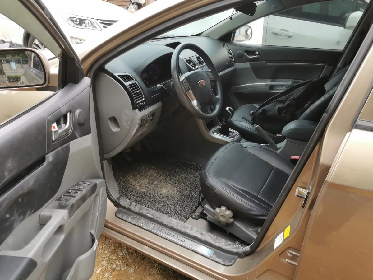 2013 Geely Emgrand Classic 1.5L 109HP L4 5MT,autocango,china used car exporter,china ev exporter,chinese used car exporter,chinese used ev exporter