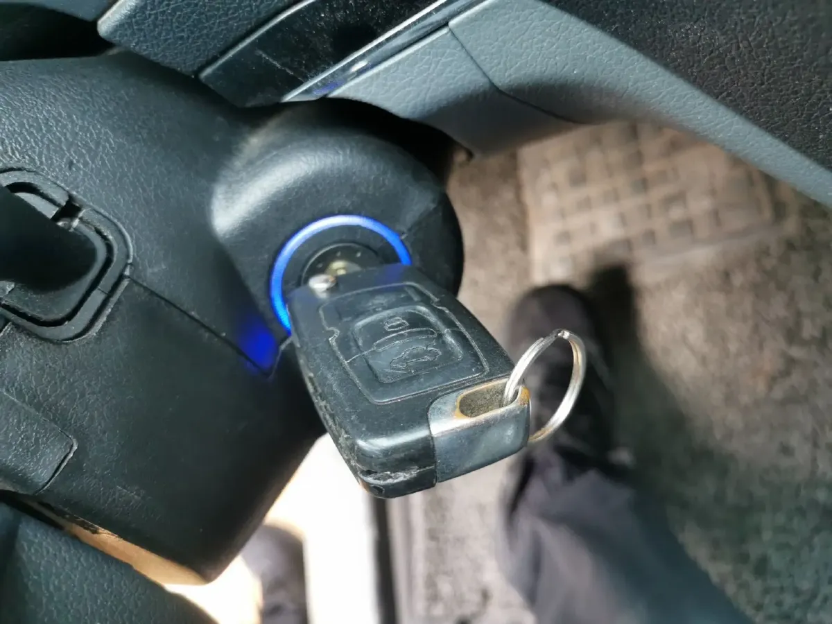 2013 Geely Emgrand Classic 1.5L 109HP L4 5MT,autocango,china used car exporter,china ev exporter,chinese used car exporter,chinese used ev exporter