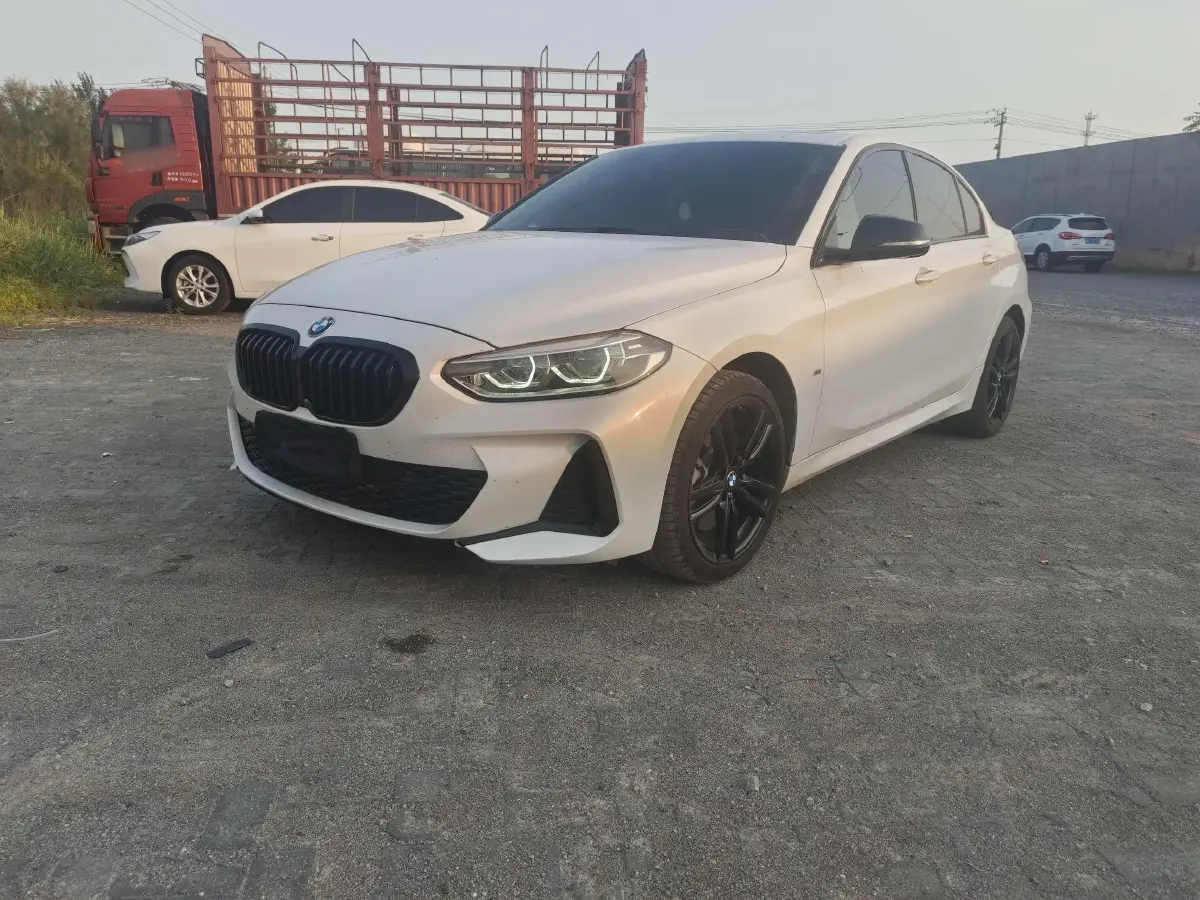 2023 BMW 1 Series 2.0T 178HP L4 7DCT