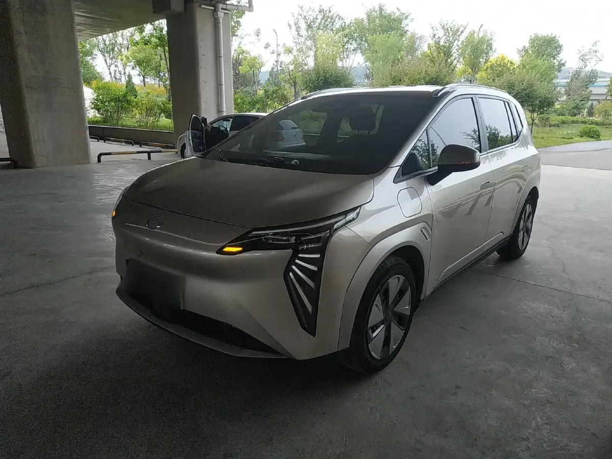 2024 Aion Y BEV 49.75KWH
