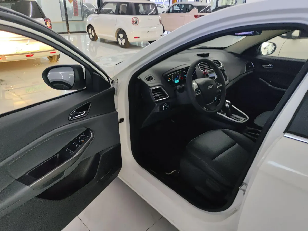 2017 Ford Escort 1.5L 113HP L4 6AT,autocango,china used car exporter,china ev exporter,chinese used car exporter,chinese used ev exporter