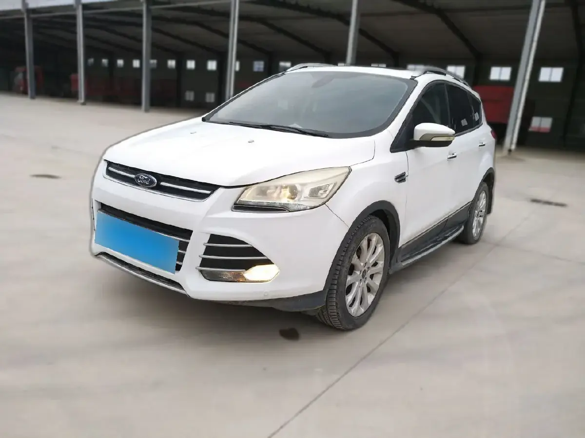 2013 Ford Kuga 2.0T 242HP L4 6AT