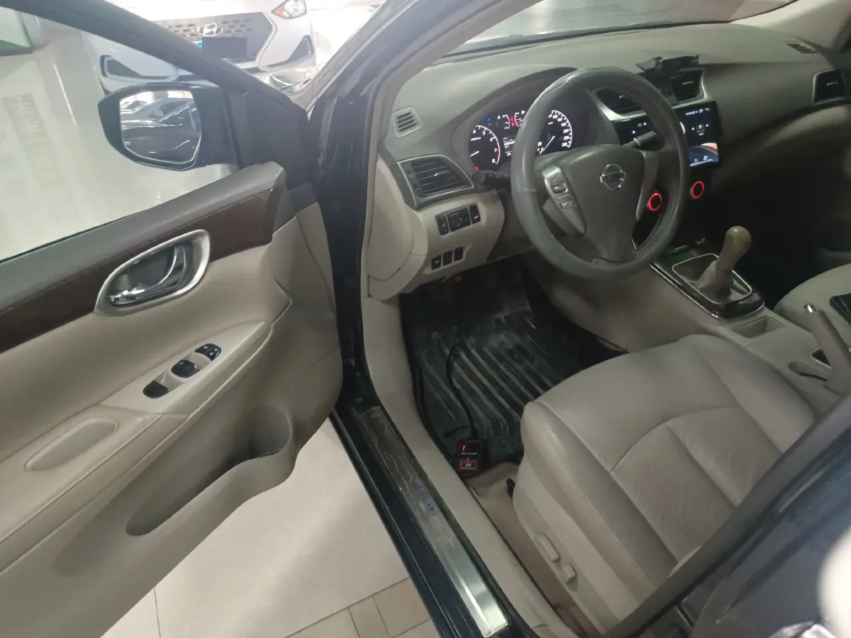 2012 Nissan Sylphy 1.6L 126HP L4 5MT,autocango,china used car exporter,china ev exporter,chinese used car exporter,chinese used ev exporter