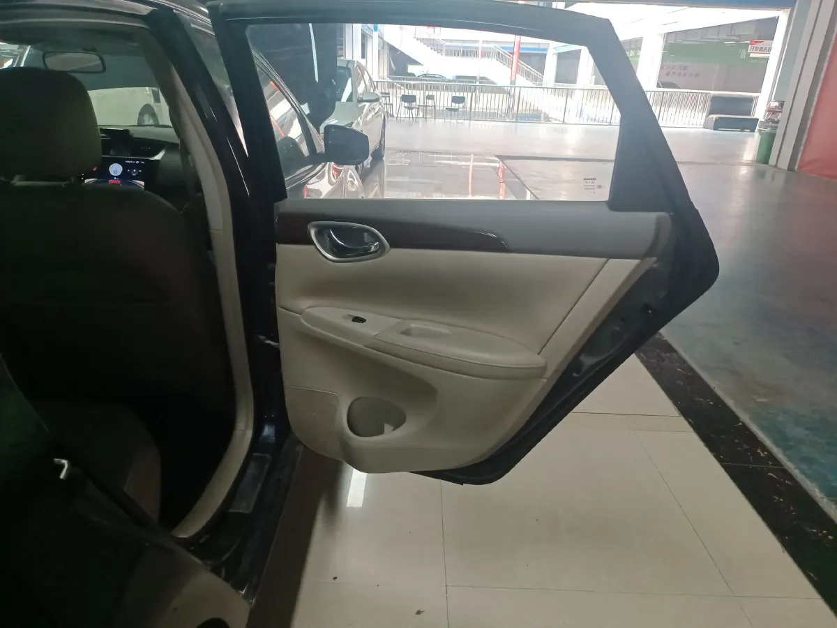 2012 Nissan Sylphy 1.6L 126HP L4 5MT,autocango,china used car exporter,china ev exporter,chinese used car exporter,chinese used ev exporter