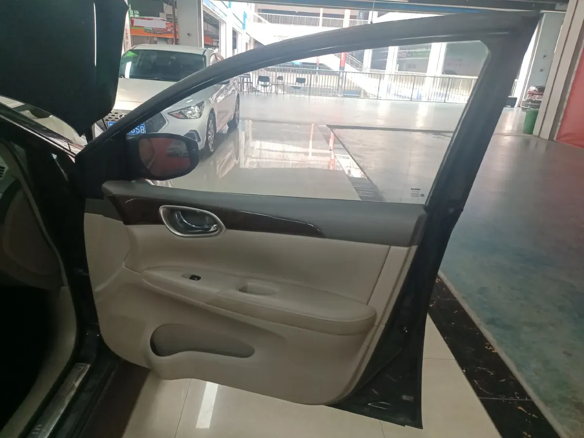 2012 Nissan Sylphy 1.6L 126HP L4 5MT,autocango,china used car exporter,china ev exporter,chinese used car exporter,chinese used ev exporter