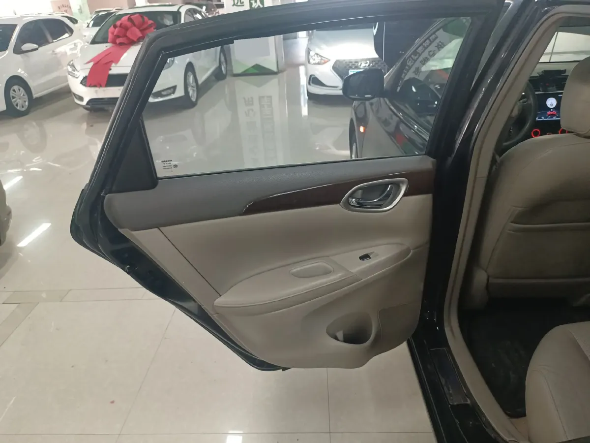 2012 Nissan Sylphy 1.6L 126HP L4 5MT,autocango,china used car exporter,china ev exporter,chinese used car exporter,chinese used ev exporter