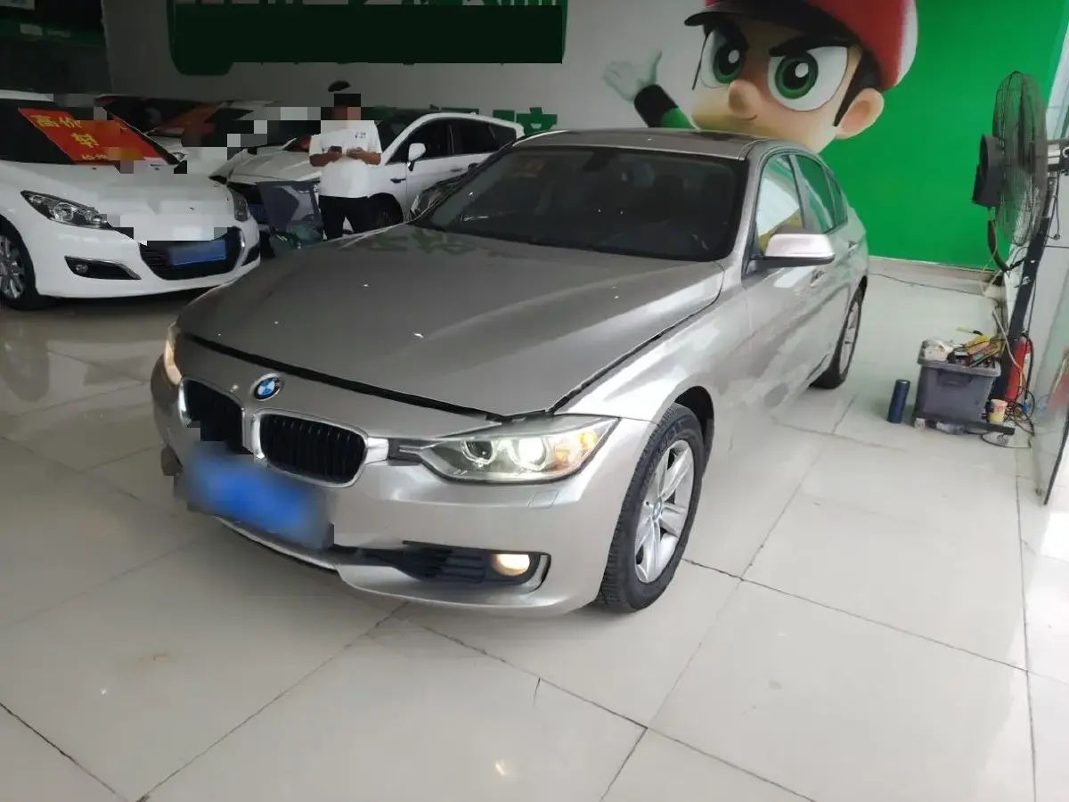 2014 BMW 3 Series 2.0T 184HP L4 8AT