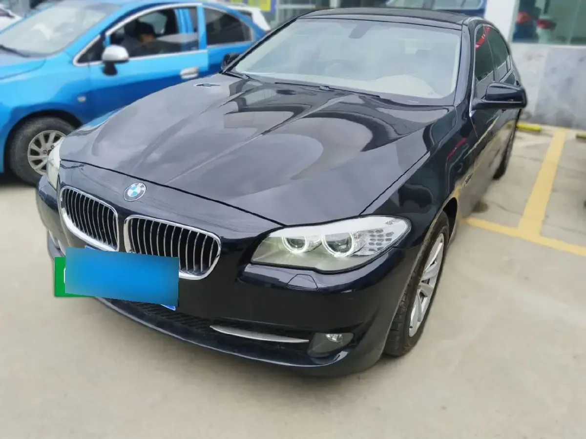 2013 BMW 5 Series 2.0T 218HP L4 8AT
