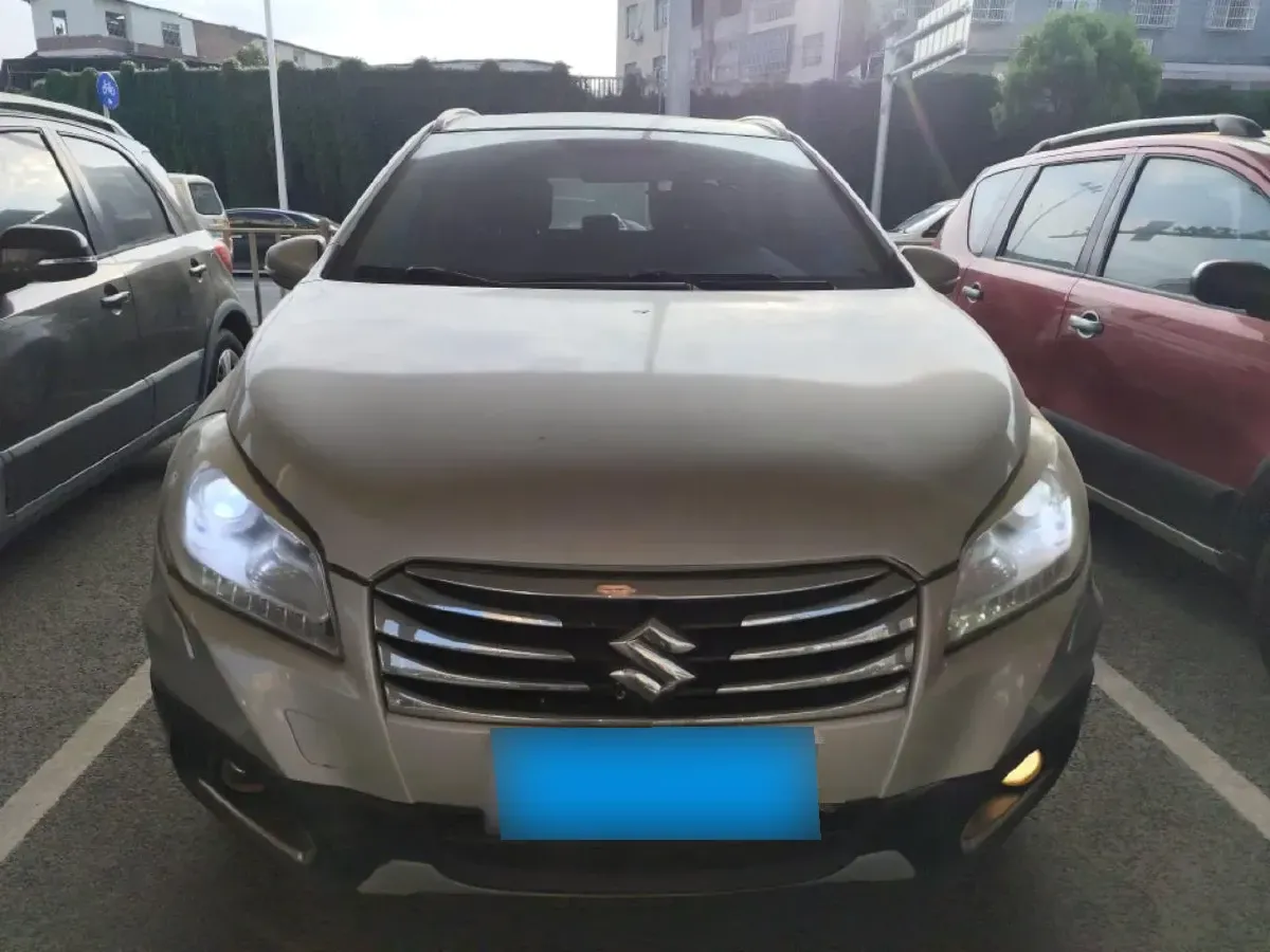 2014 Suzuki S-cross 1.6L 122HP L4 5MT,autocango,china used car exporter,china ev exporter,chinese used car exporter,chinese used ev exporter