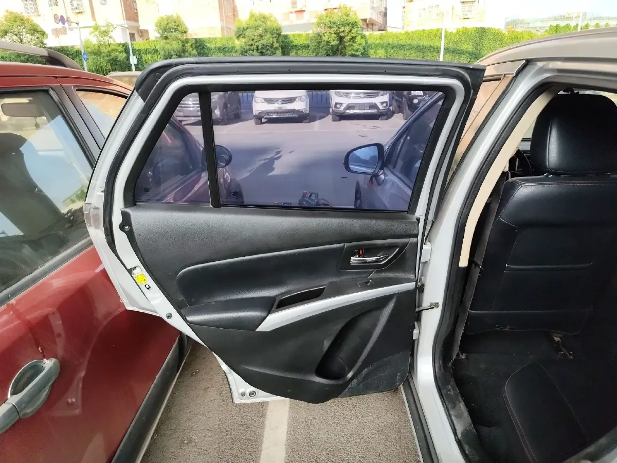 2014 Suzuki S-cross 1.6L 122HP L4 5MT,autocango,china used car exporter,china ev exporter,chinese used car exporter,chinese used ev exporter