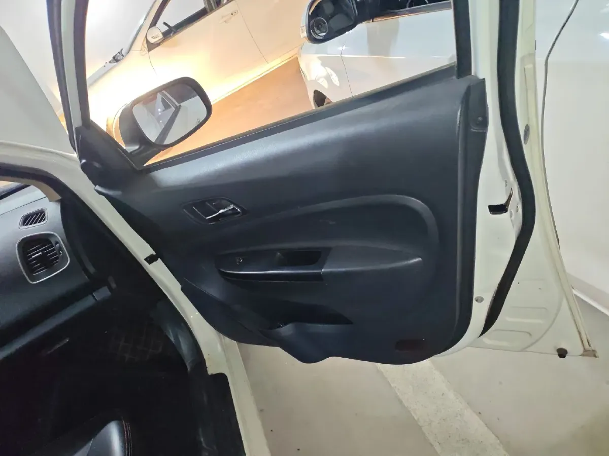 2014 Geely KingKong 1.5L 102HP L4 5MT,autocango,china used car exporter,china ev exporter,chinese used car exporter,chinese used ev exporter